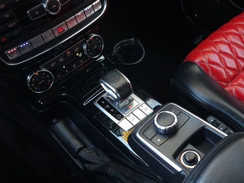 Used 2016 Mercedes-Benz G 63 AMG 4MATIC image 40