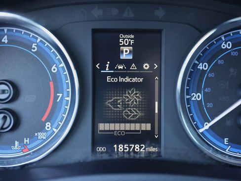 Used 2018 Toyota Corolla SE image 36