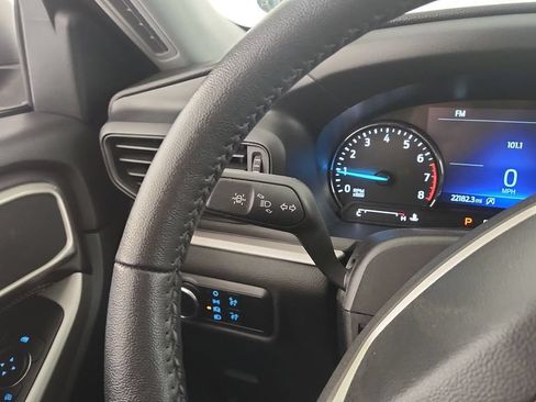 Certified 2024 Ford Explorer XLT AWD/4WD image 19