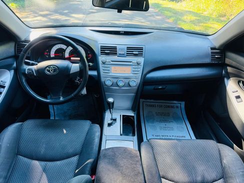 Used 2011 Toyota Camry SE image 13