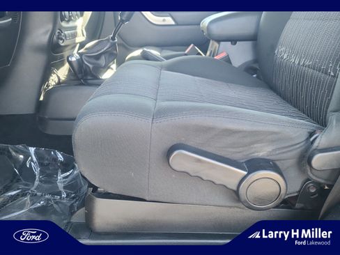 Used 2011 Jeep Wrangler Rubicon w/ Dual Top Group image 14