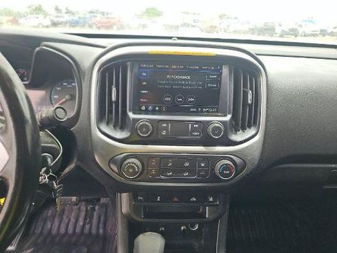 Used 2022 Chevrolet Colorado LT w/ Fleet Safety Package RWD image 17