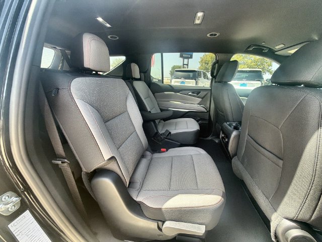 Certified 2026 Chevrolet Traverse LT w/ Driver Confidence Package FWD image 26