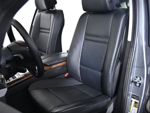 Used 2009 BMW X5 xDrive48i AWD/4WD image 22