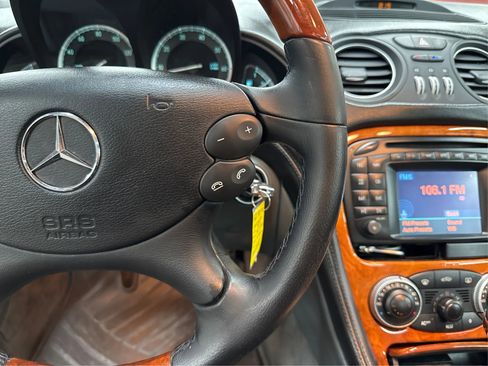 Used 2004 Mercedes-Benz SL 500 w/ AMG Sport Pkg image 23