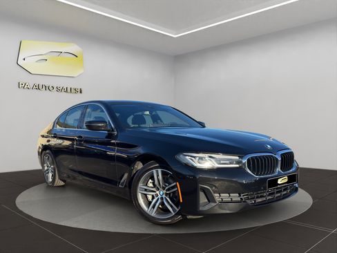 Used 2023 BMW 530i xDrive w/ Premium Package image 1