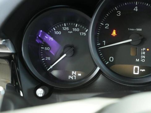 New 2026 Porsche Macan image 15