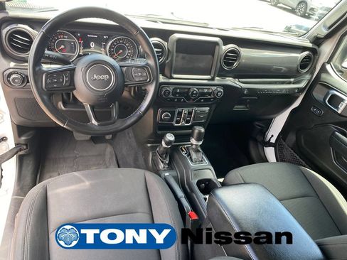 Used 2022 Jeep Wrangler Unlimited Sport AWD/4WD image 30
