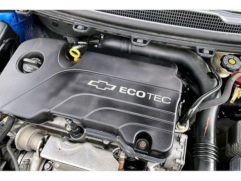 Used 2018 Chevrolet Cruze LT w/ Convenience Package FWD image 56