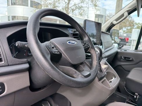 Used 2023 Ford Transit 350 XLT image 9