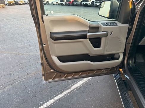 Used 2019 Ford F150 XLT w/ Equipment Group 302A Luxury image 27