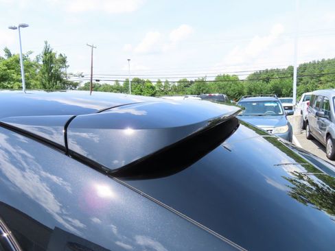 Used 2024 Porsche Cayenne Coupe image 9