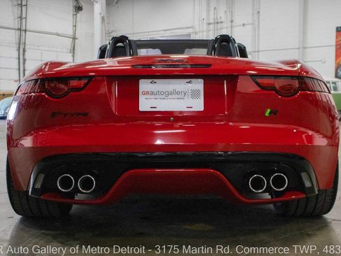 Used 2020 Jaguar F-TYPE R image 7