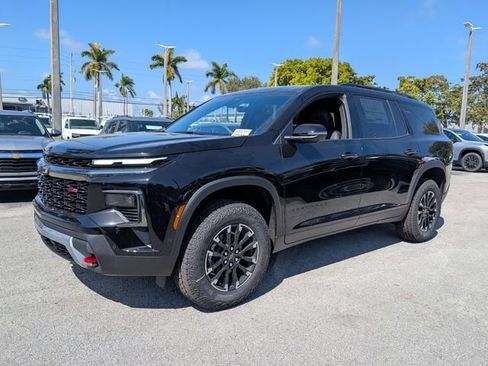 New 2026 Chevrolet Traverse Z71 w/ Enhanced Driving Package image 2