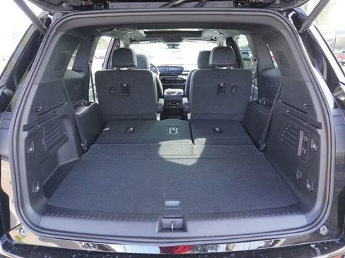 New 2026 Buick Enclave Sport Touring w/ Power Package image 8