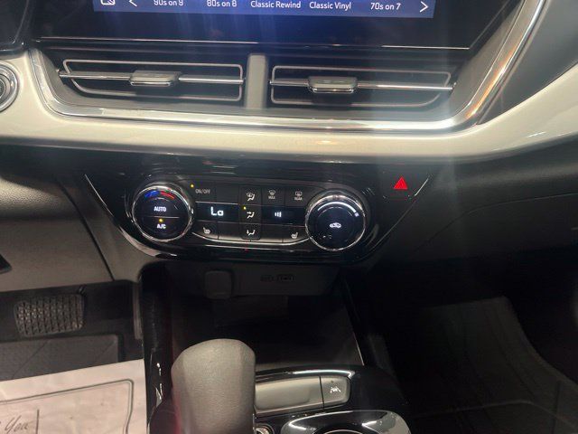 New 2026 Chevrolet Trax LT w/ Driver Confidence Package FWD image 19