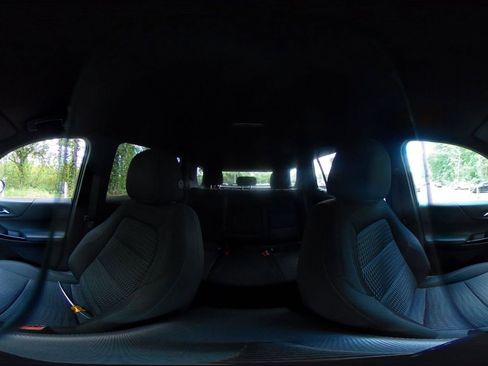 Used 2025 Chevrolet Equinox LT image 42