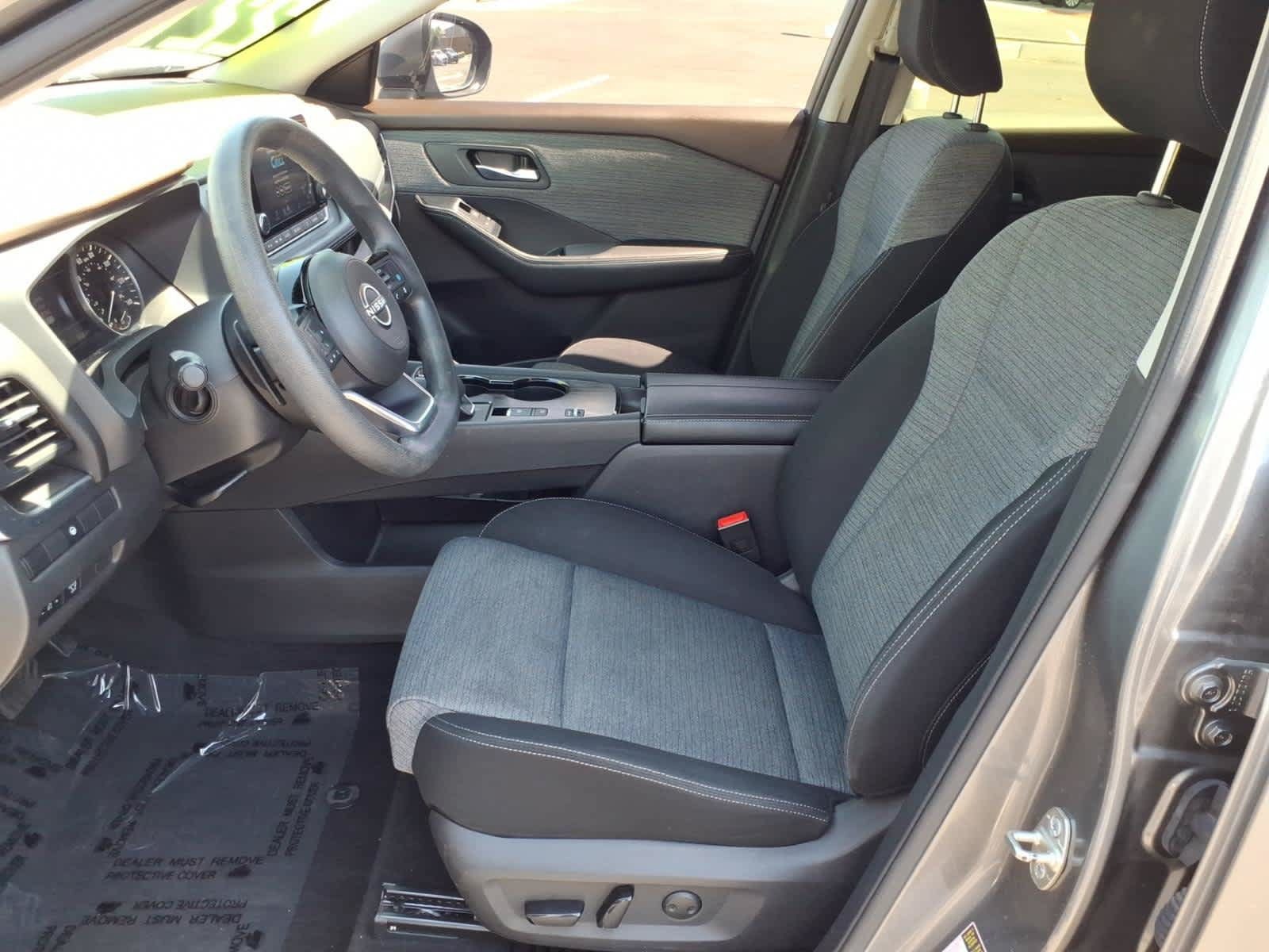 Used 2023 Nissan Rogue SV FWD image 23