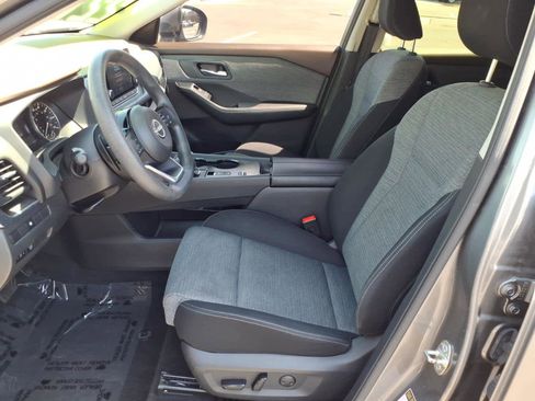 Used 2023 Nissan Rogue SV FWD image 23
