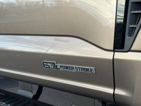 Used 2023 Ford F350 Lariat w/ Black Appearance Package image 16