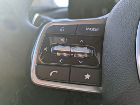 New 2026 Kia Carnival SX image 37