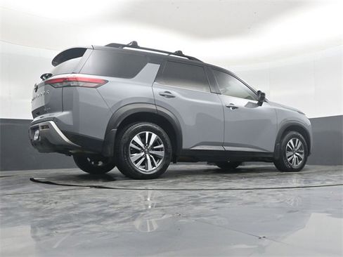 Used 2023 Nissan Pathfinder SL w/ Lighting Package (N92) image 41