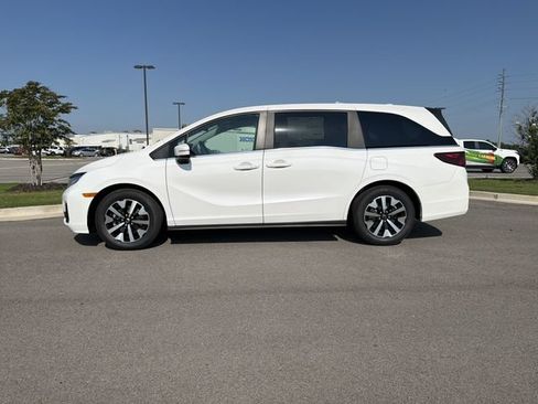 New 2026 Honda Odyssey EX-L image 2