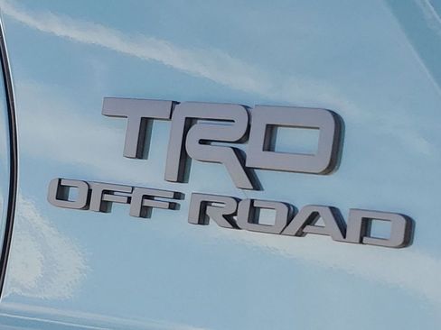 Certified 2025 Toyota 4Runner TRD Off-Road Premium image 41