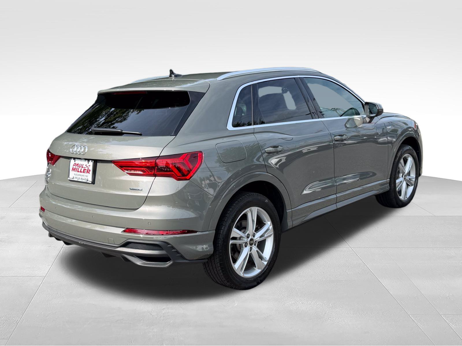 Used 2024 Audi Q3 2.0T Premium AWD/4WD image 7