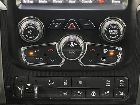 Used 2018 RAM 2500 Power Wagon w/ Leather & Luxury Group AWD/4WD image 28