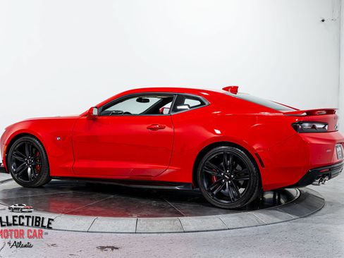 Used 2016 Chevrolet Camaro SS RWD image 13