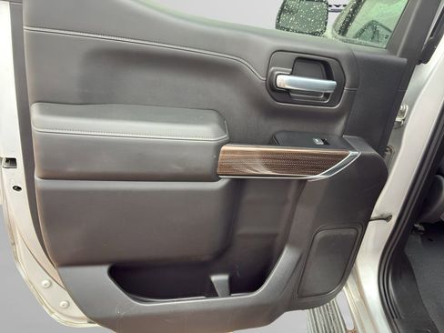 Used 2019 Chevrolet Silverado 1500 RST w/ All-Star Edition image 11