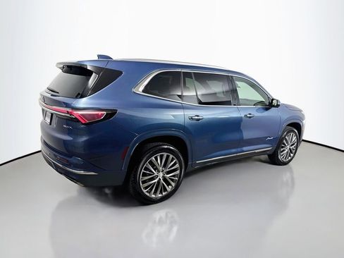Used 2026 Buick Enclave Avenir AWD/4WD image 7