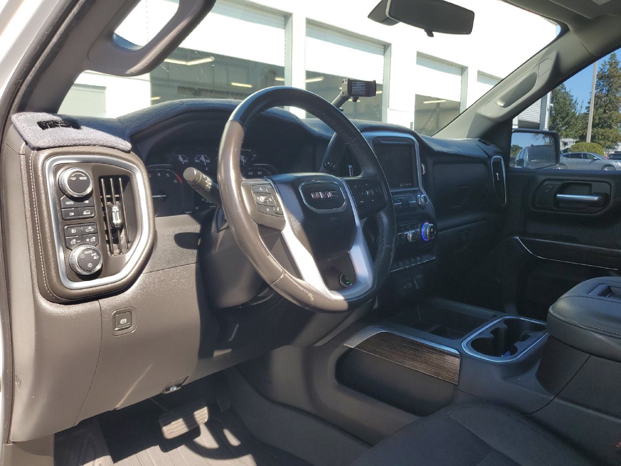 Used 2022 GMC Sierra 1500 Elevation w/ LPO, Elevation Black Package AWD/4WD image 19