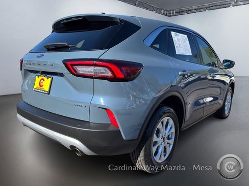 Used 2024 Ford Escape Active image 3