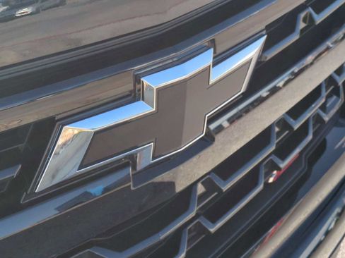 Used 2026 Chevrolet Silverado 1500 LT Trail Boss w/ Safety Package AWD/4WD image 30