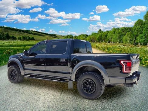 Used 2018 Ford F150 Raptor w/ Equipment Group 802A Luxury AWD/4WD image 4