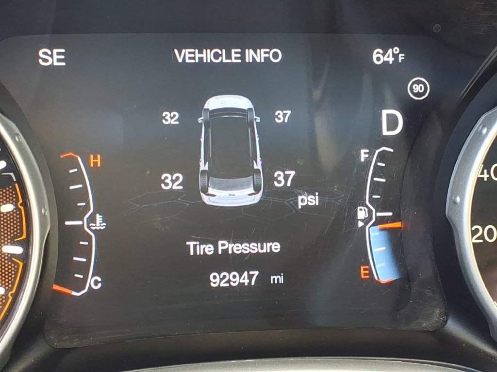 Used 2020 Jeep Compass Latitude w/ Popular Equipment Group FWD image 21