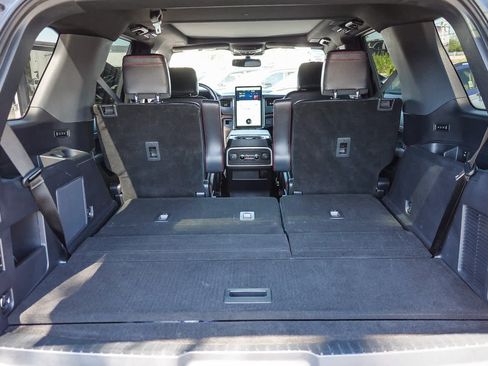 Used 2022 Ford Expedition Limited AWD/4WD image 25
