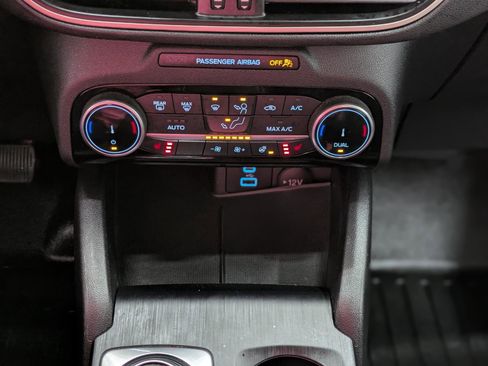 Used 2022 Ford Escape SEL image 31