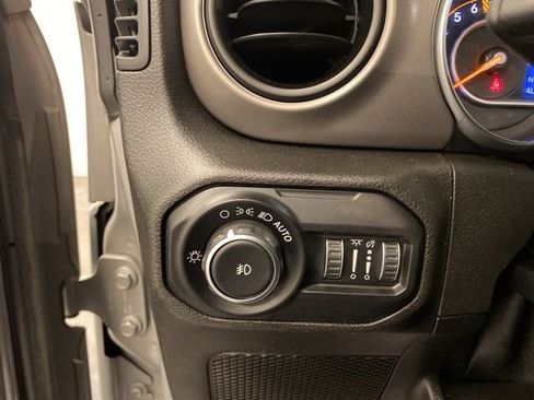 Used 2019 Jeep Wrangler Unlimited Sport S image 20