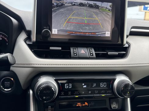 Used 2023 Toyota RAV4 XLE Premium FWD image 28