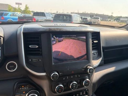 Used 2019 RAM 1500 Big Horn AWD/4WD image 14