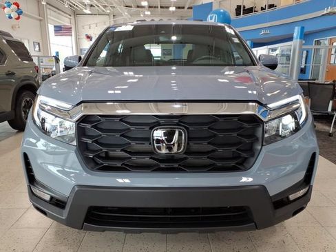 Certified 2025 Honda Passport EX-L image 2