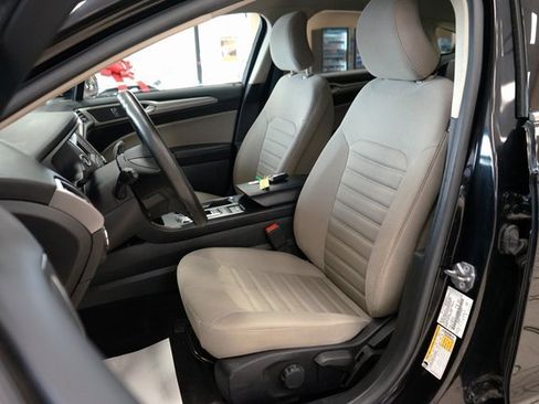 Used 2019 Ford Fusion S image 2