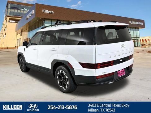 Used 2024 Hyundai Santa Fe SEL FWD image 5