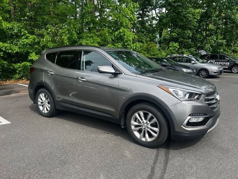 Used 2018 Hyundai Santa Fe Sport 2.0T AWD/4WD image 6