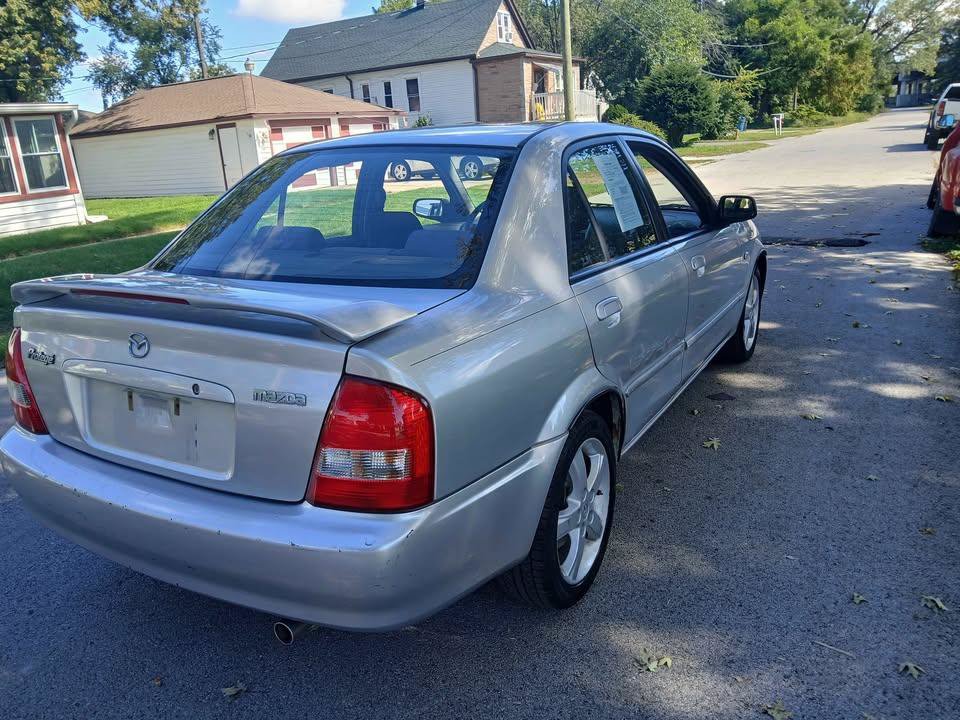 Used 2003 MAZDA Protege FWD image 10