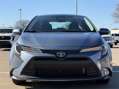 Certified 2025 Toyota Corolla LE image 8
