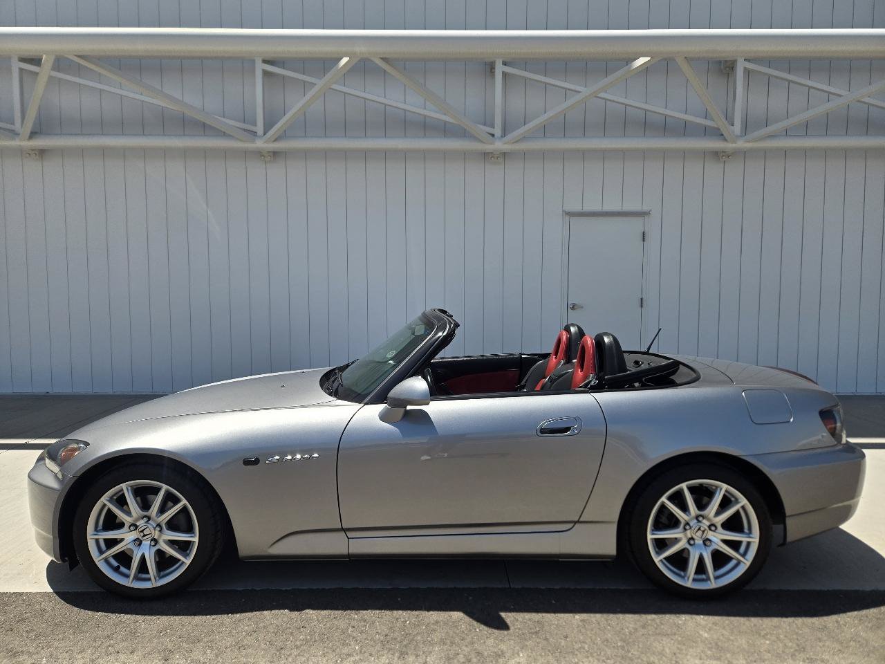 Used 2004 Honda S2000 image 1